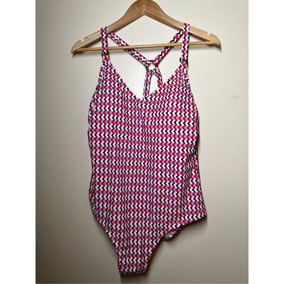 Kona Sol Ref White Blue Geometric One Piece Swimsuit Plus Size 17 New - Picture 3 of 6